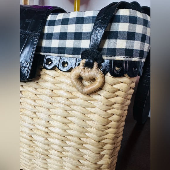 Brighton Straw Shoulder Bag with Checkered Lining - Picture 8 of 10